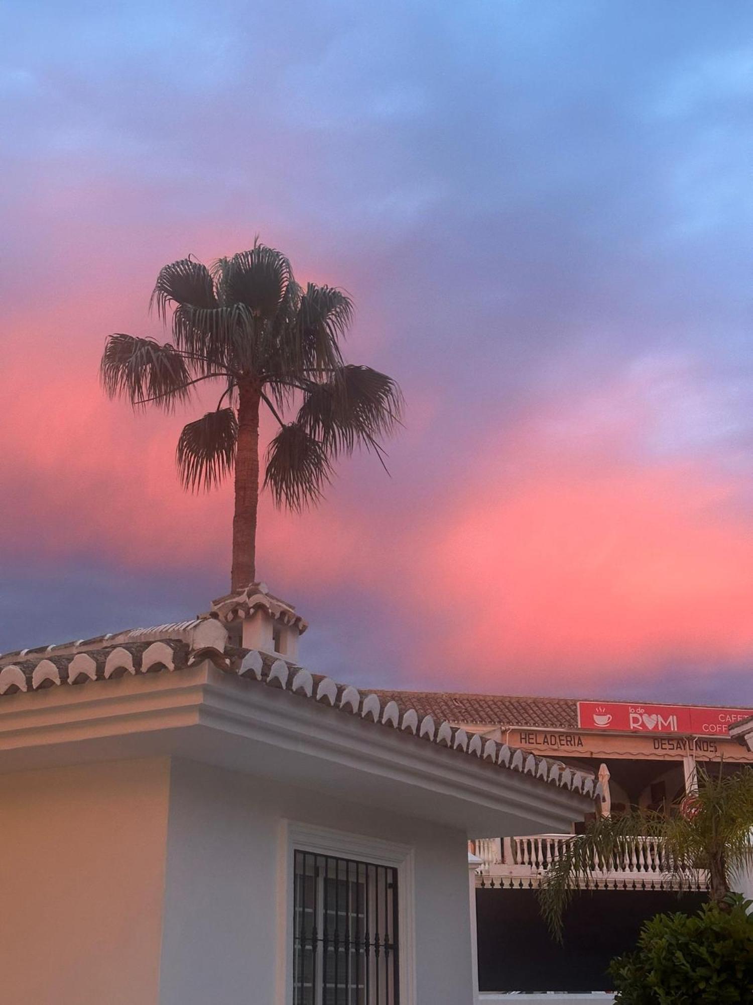 Lets In The Sun - Costa Del Sol Málaga