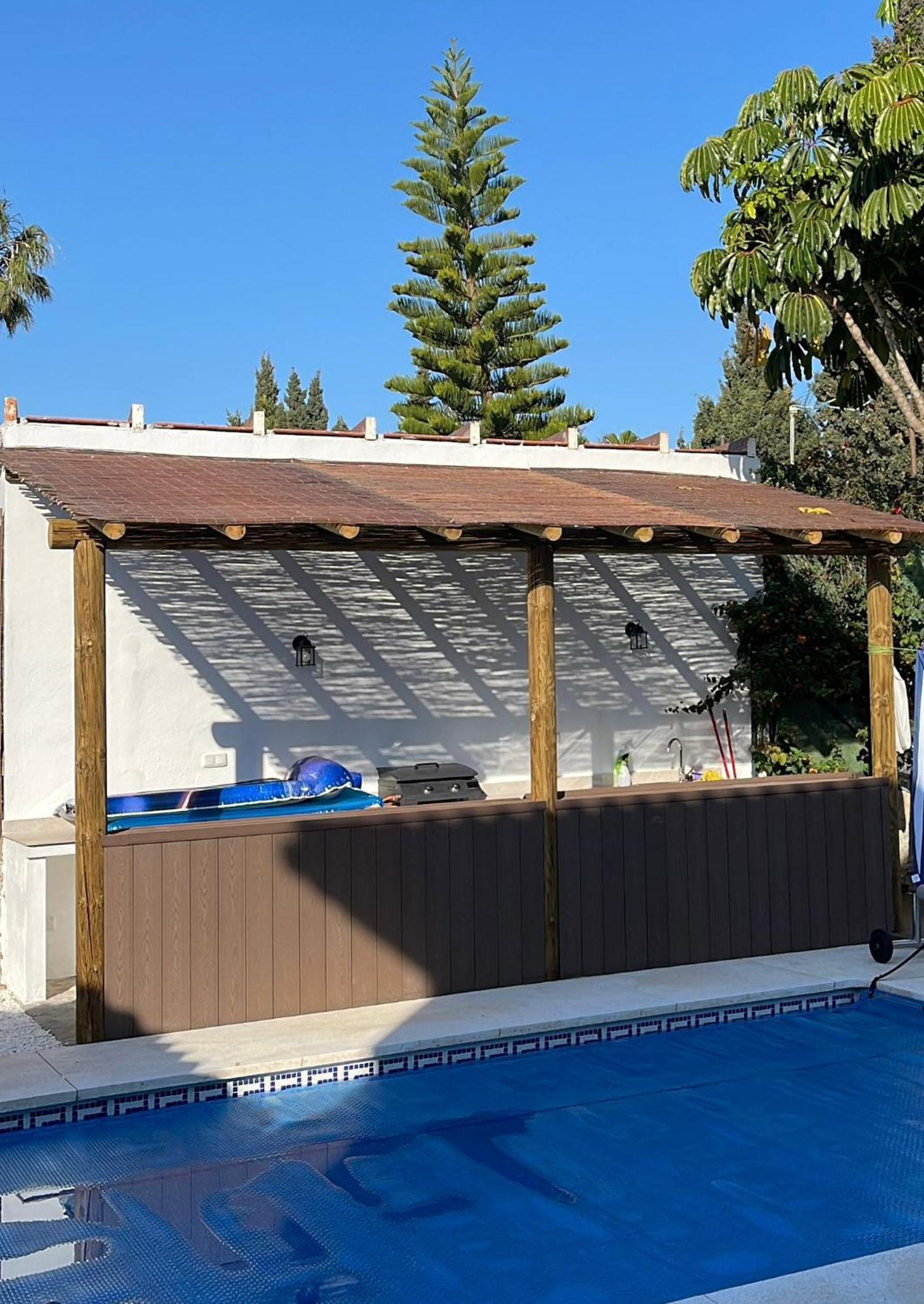 Villa Lets In The Sun - Costa Del Sol